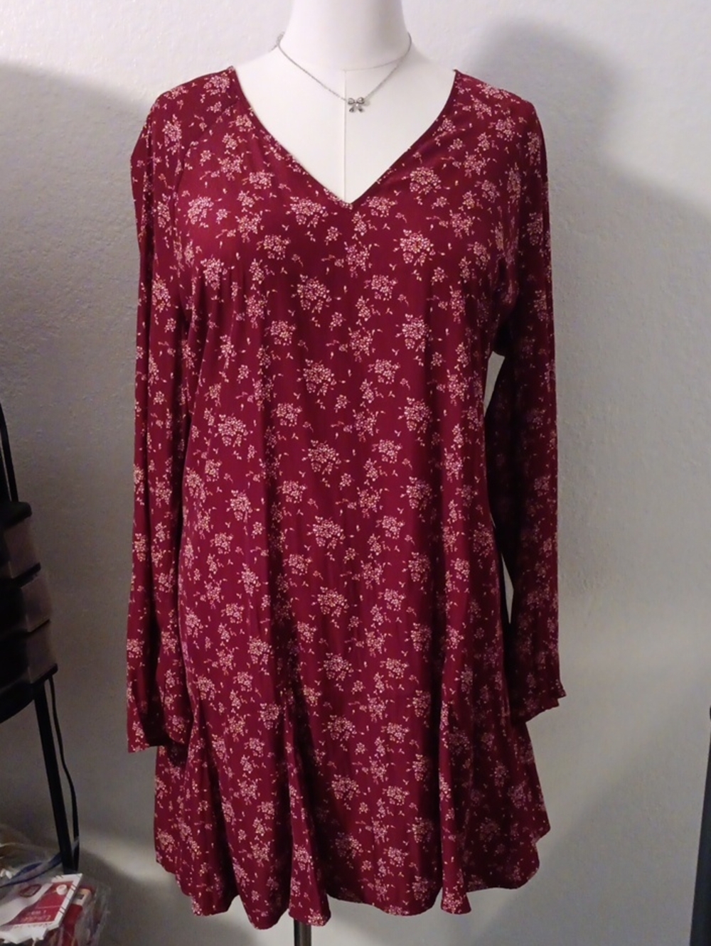 Universal Thread Burgundy Floral Long Sleeve V-Neck Dress
